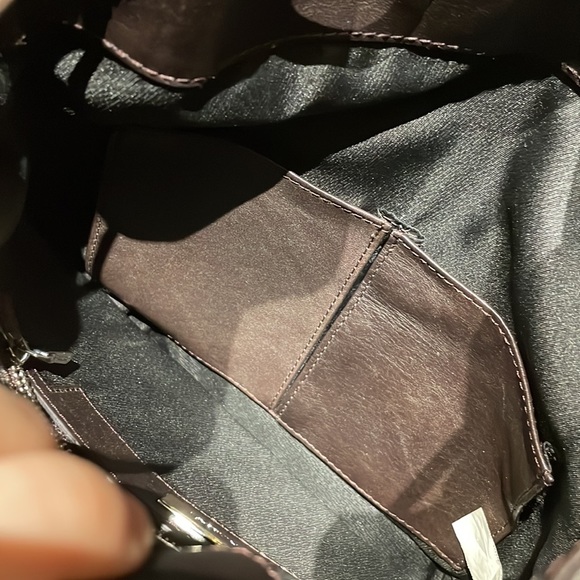 ARITZIA | Auxiliary Brown Leather Bucket Bag Backpack - Picture 9 of 15